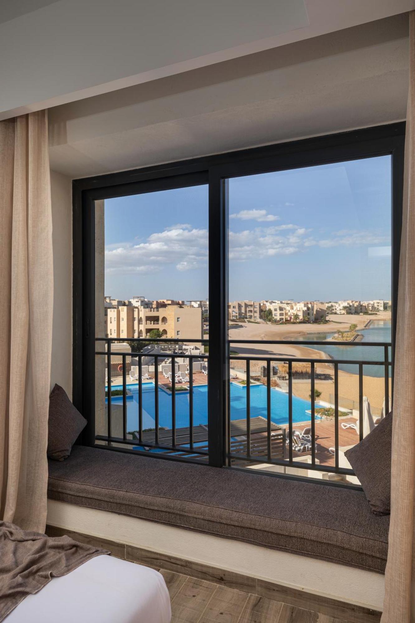 Отель Creek And Residences El Gouna 5*
